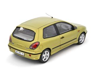 Fiat Bravo 2.0 HGT 1995 Giallo Superga Laudoracing 1:18 Resinemodell (Türen, Motorhaube... nicht zu öffnen!)